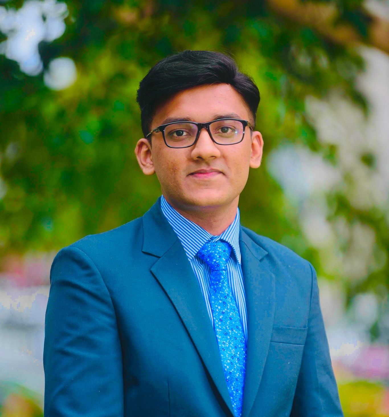 Chaudhary Hamza Riaz, Bar-at-Law, LLB (Hons), EDGE Excel Award, Ulster University 2025 Convocation Award Winner